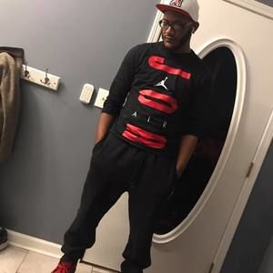 Meet your Posher, Jonathan